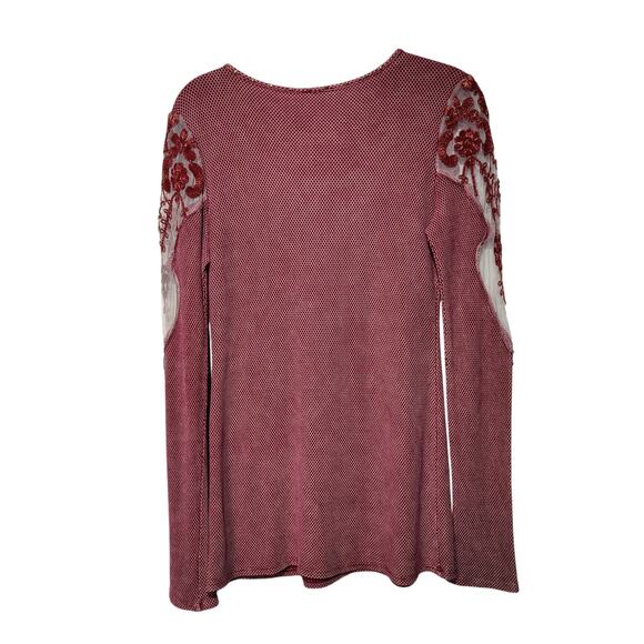 BKE Gimmick Y2K Red Sheer Mesh Lace Sleeve Long Sleeve Shirt Scoop Neck - Picture 5 of 5